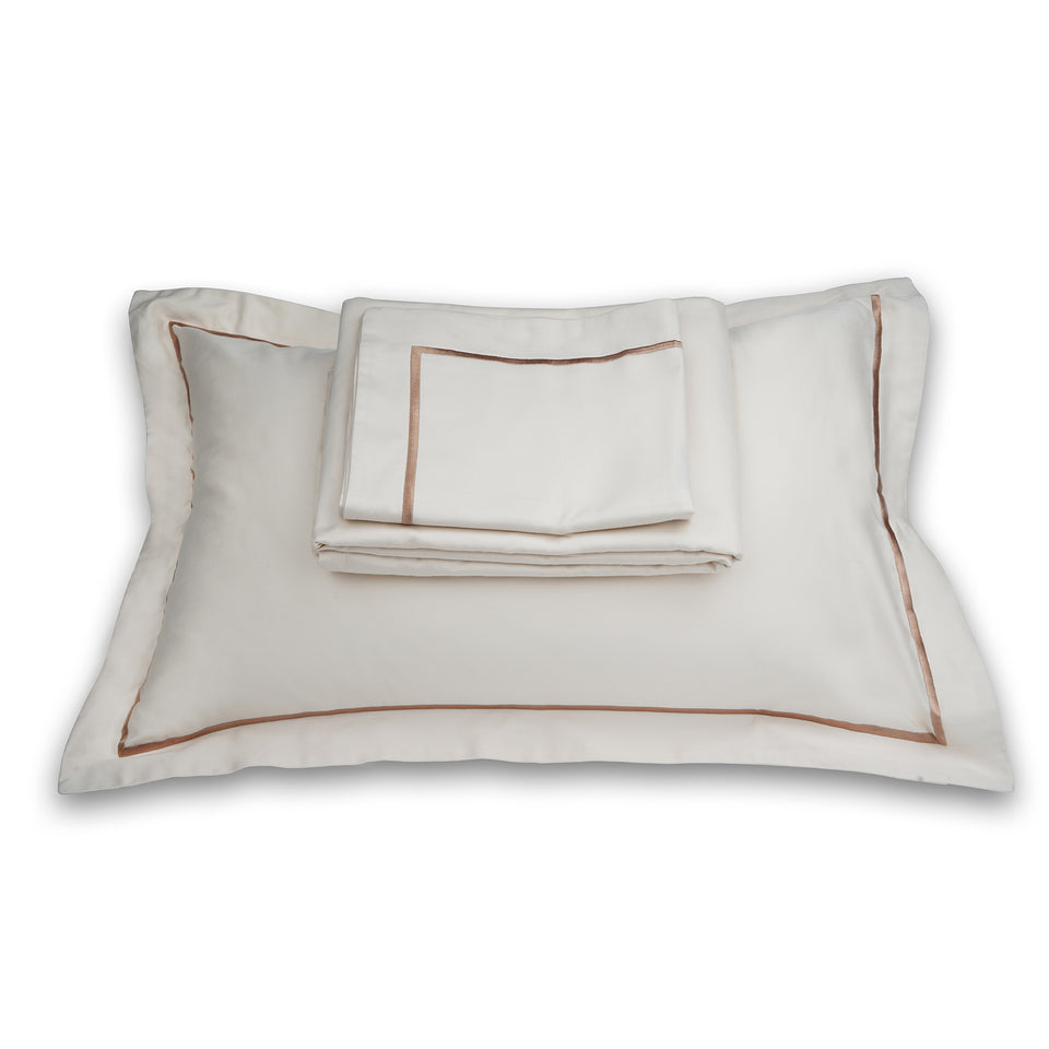 Modern cream bedsheet